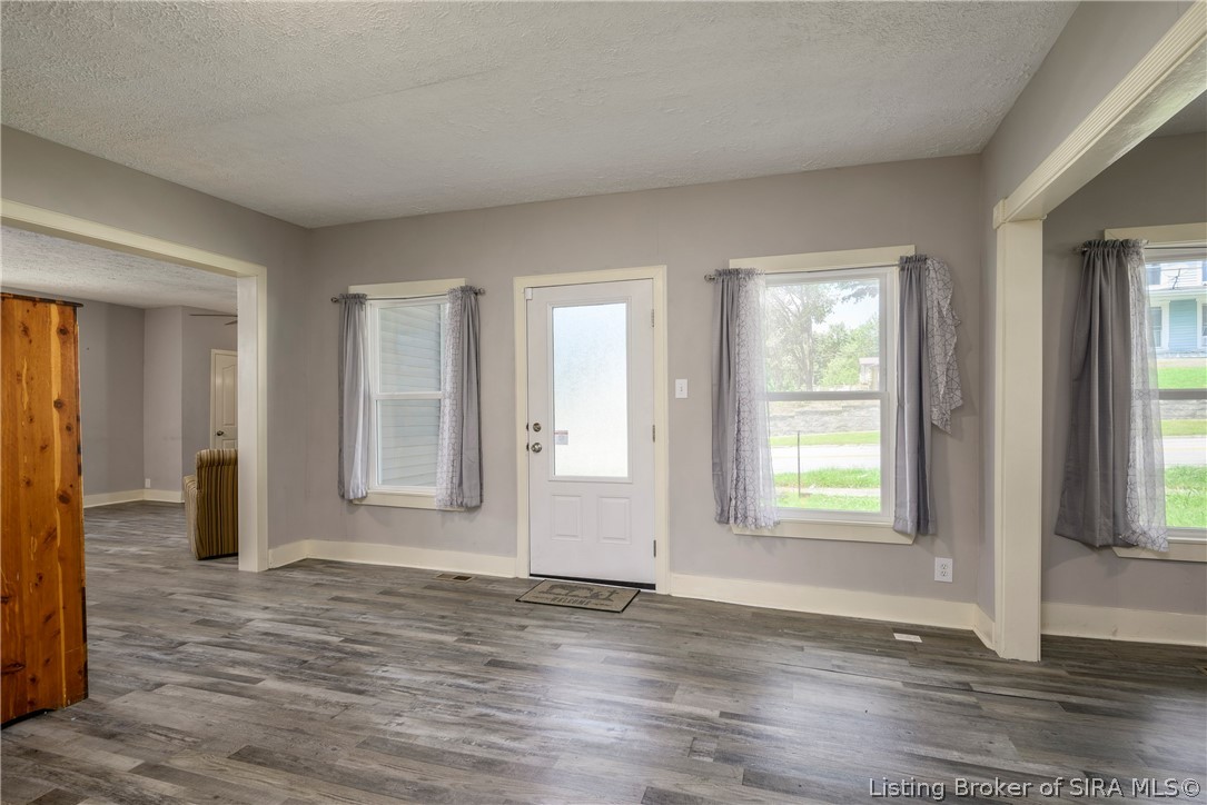 9093 State Road 64 Property Photo 5