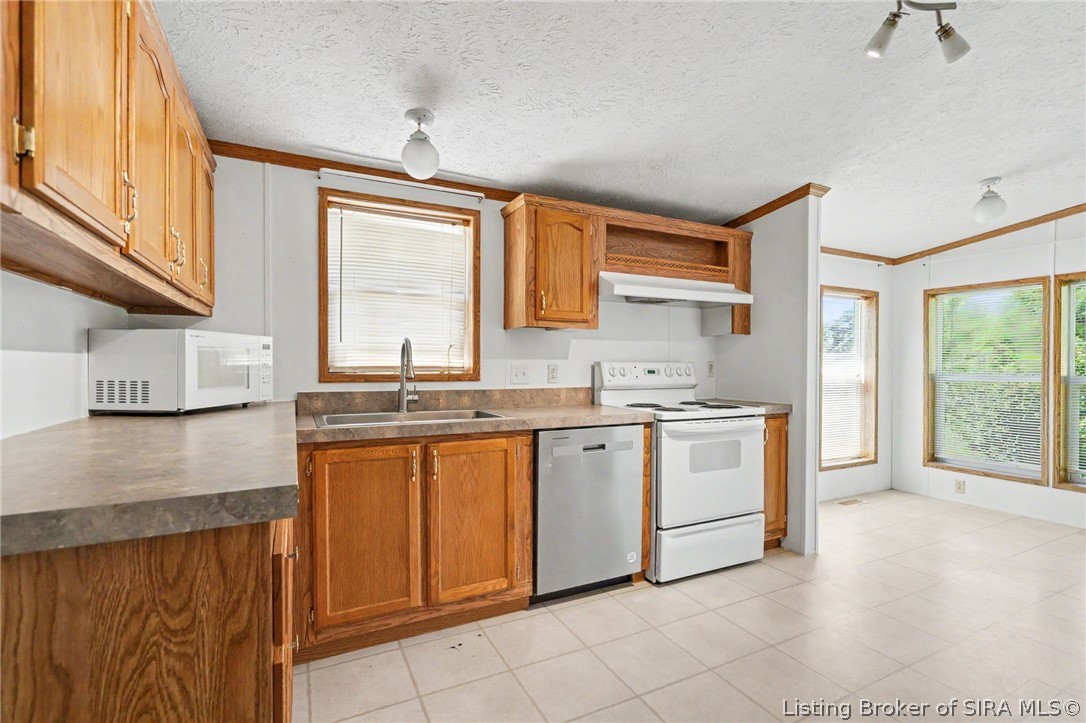 8390 Beech Street Se Property Photo 5