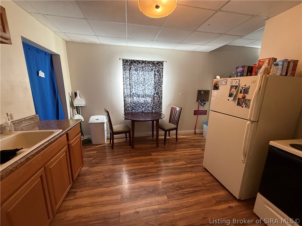 1748 E Spring Street Property Photo 9