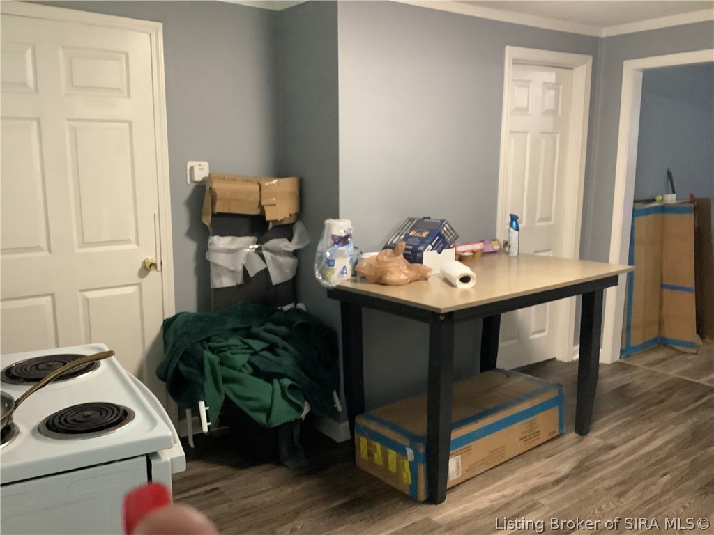 414 E 9th Street Property Photo 12