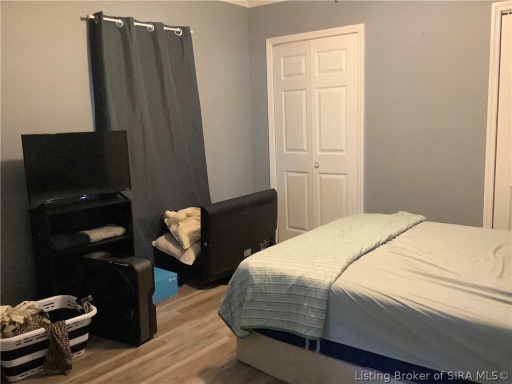414 E 9th Street Property Photo 17
