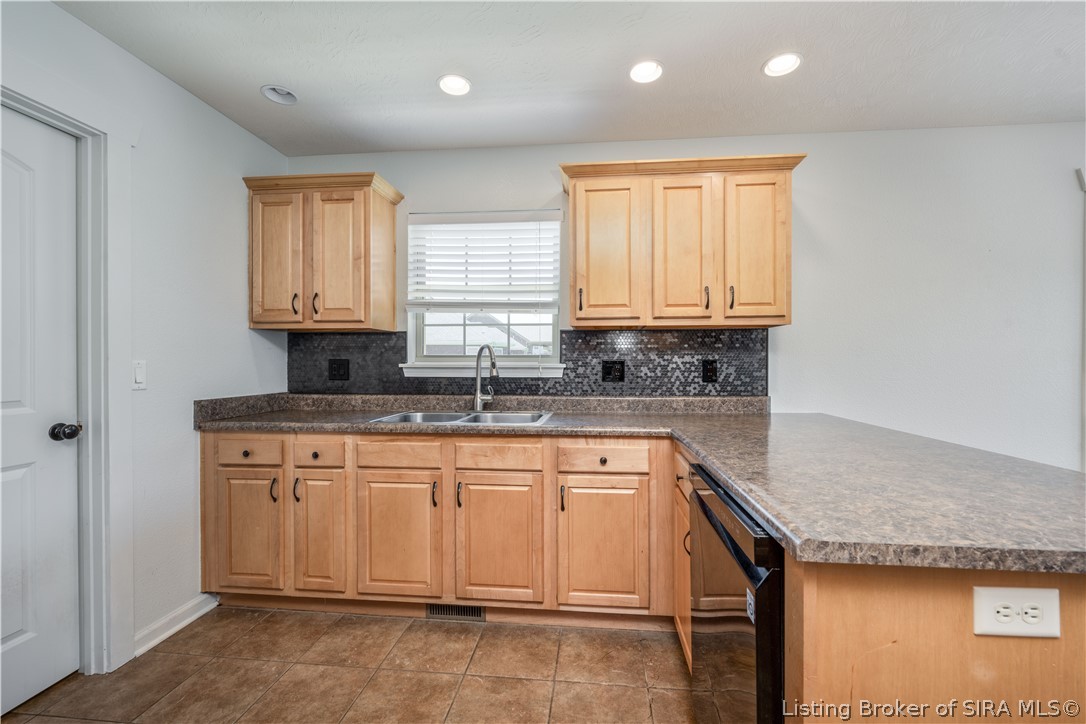 3044 Brookhill Court Property Photo 17