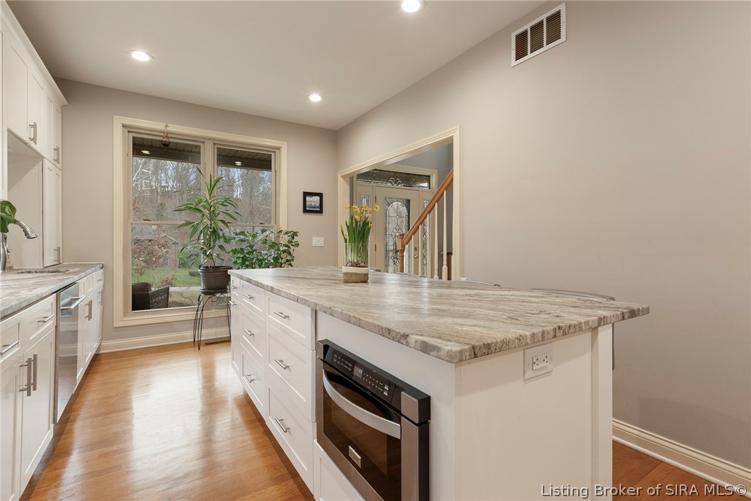 2707 Clearstream Court Property Photo 20