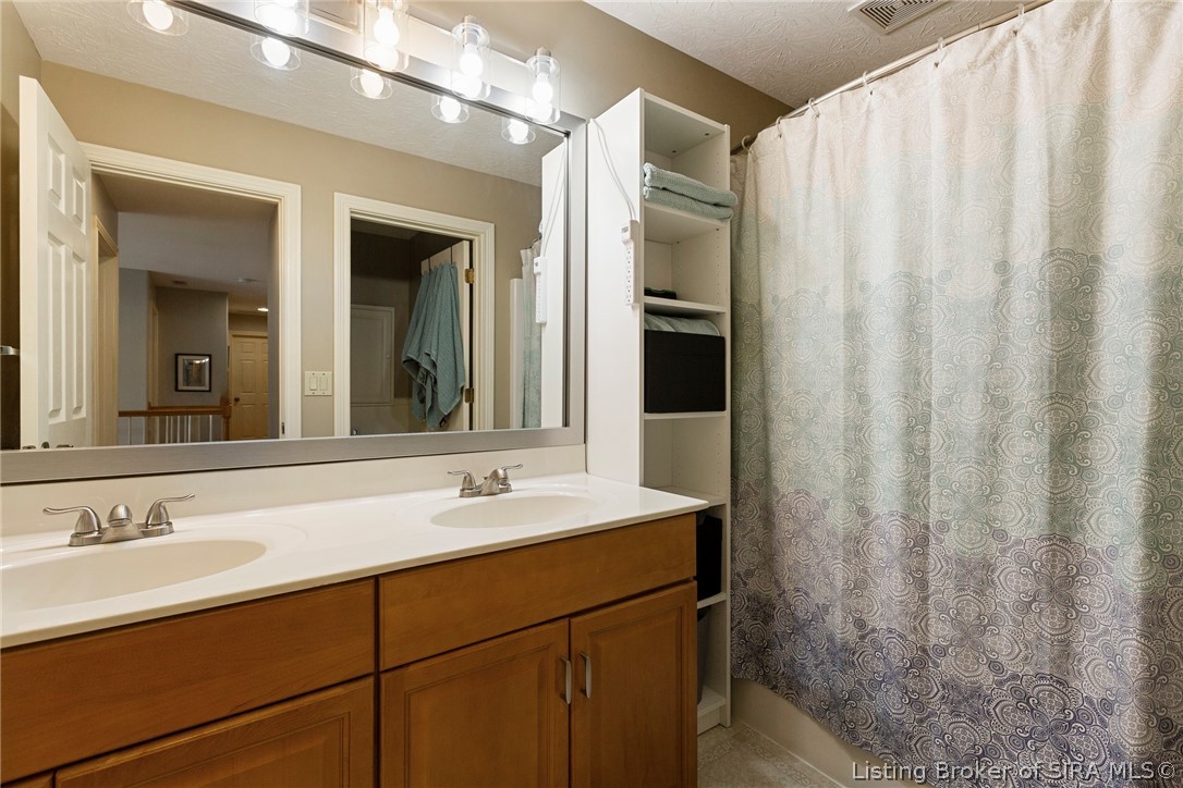 2707 Clearstream Court Property Photo 43
