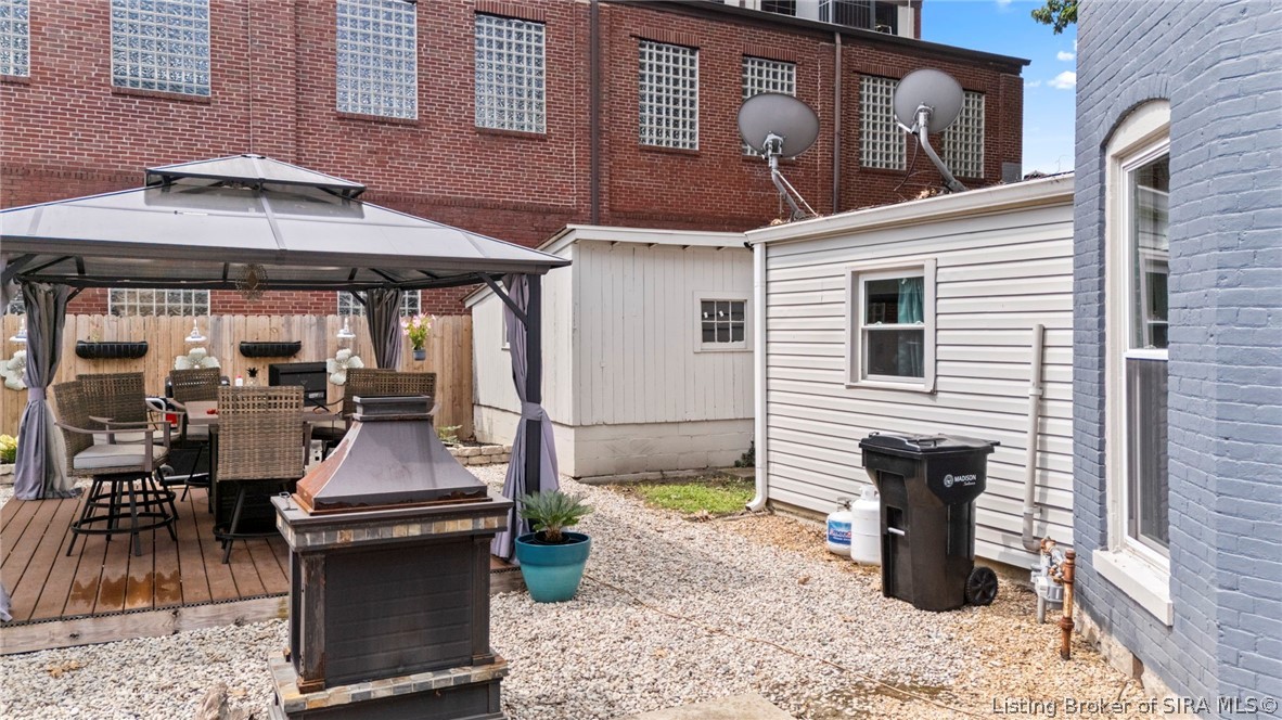308 E Third Street Property Photo 4