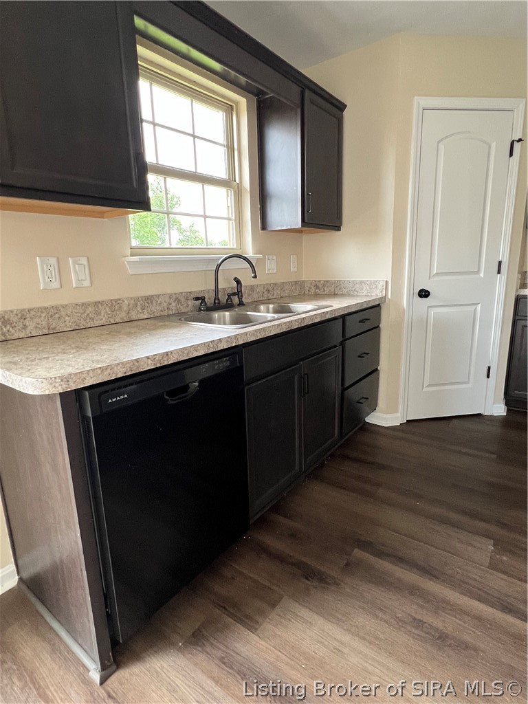 7311 Meyer Loop Property Photo 8