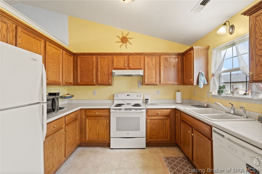 5935 Pine View Court Property Photo 8