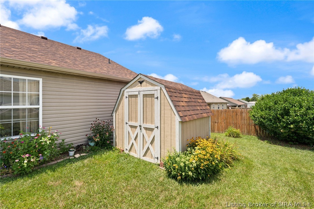 5935 Pine View Court Property Photo 33