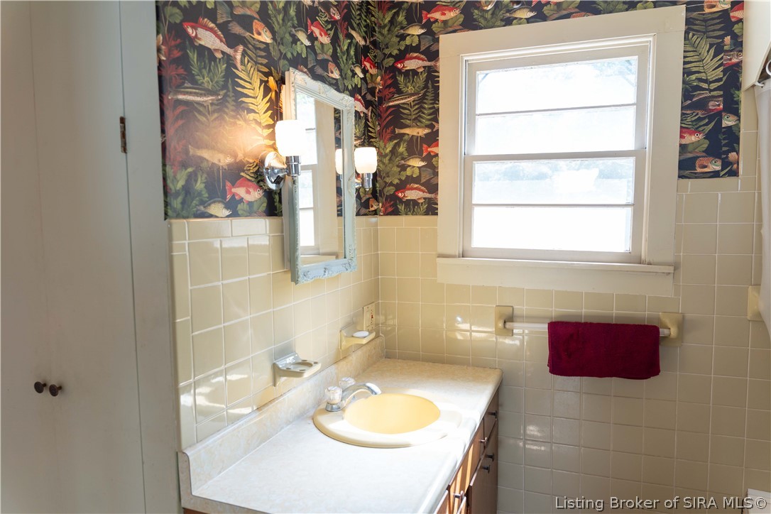 819 E Walnut Street Property Photo 25