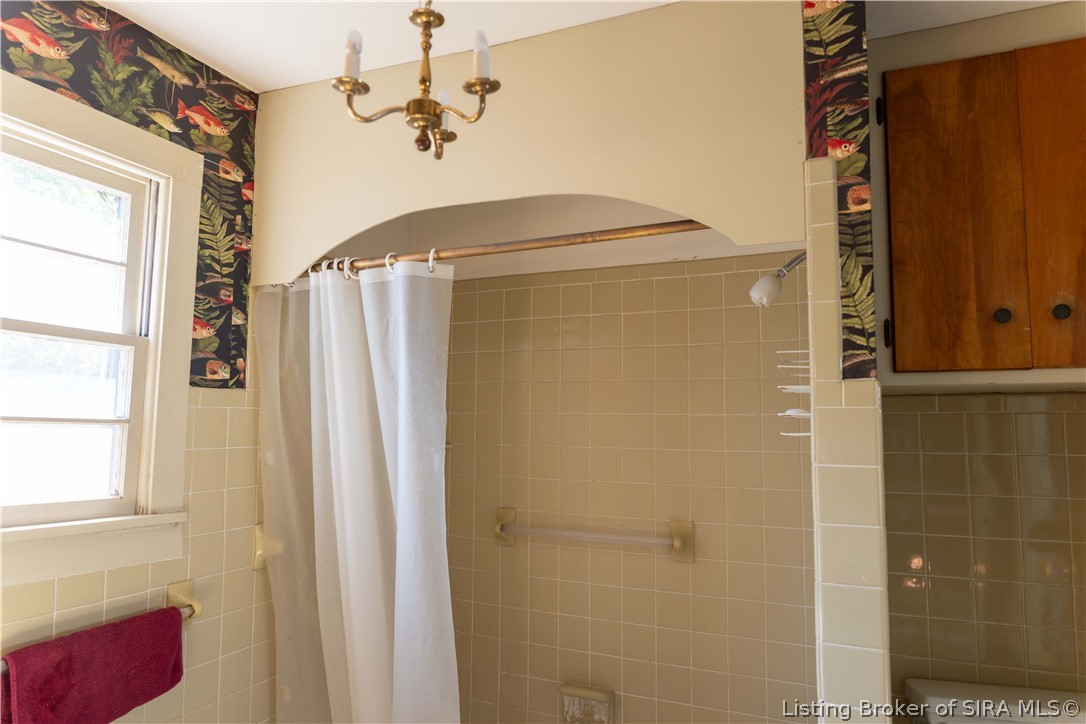 819 E Walnut Street Property Photo 27
