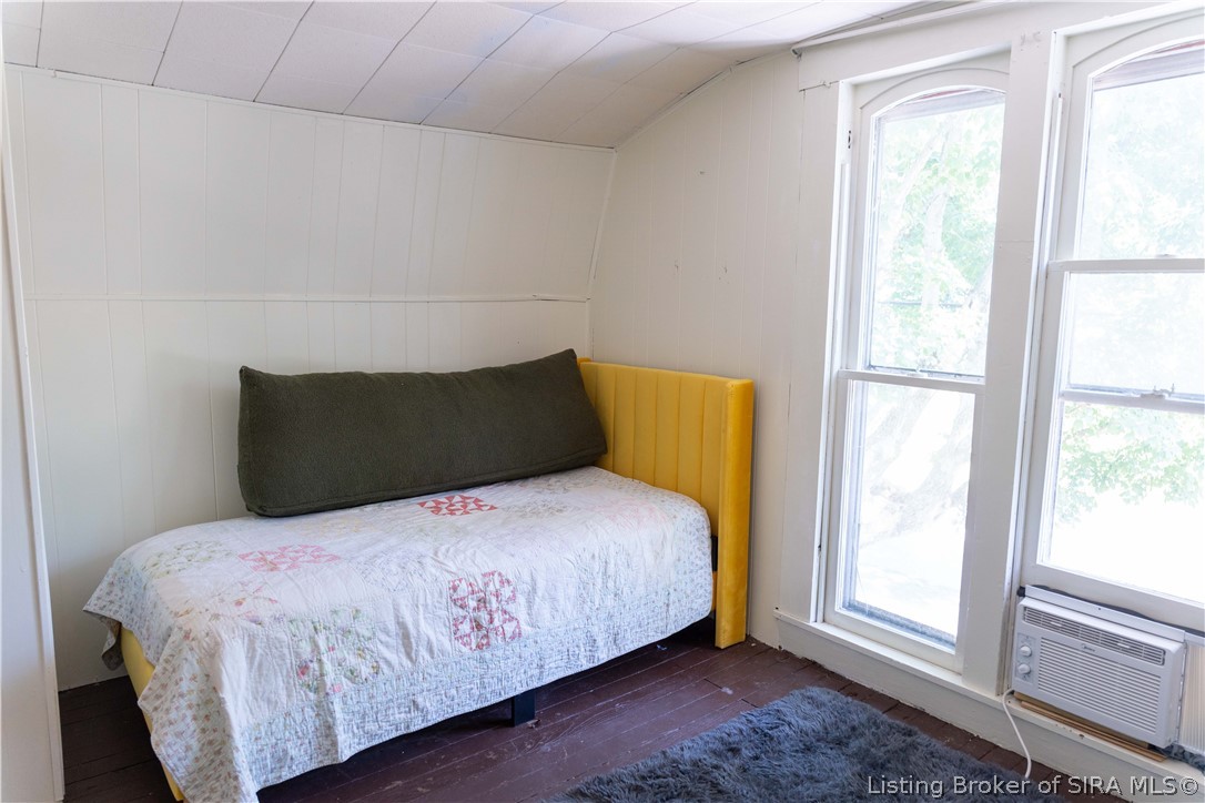 819 E Walnut Street Property Photo 48