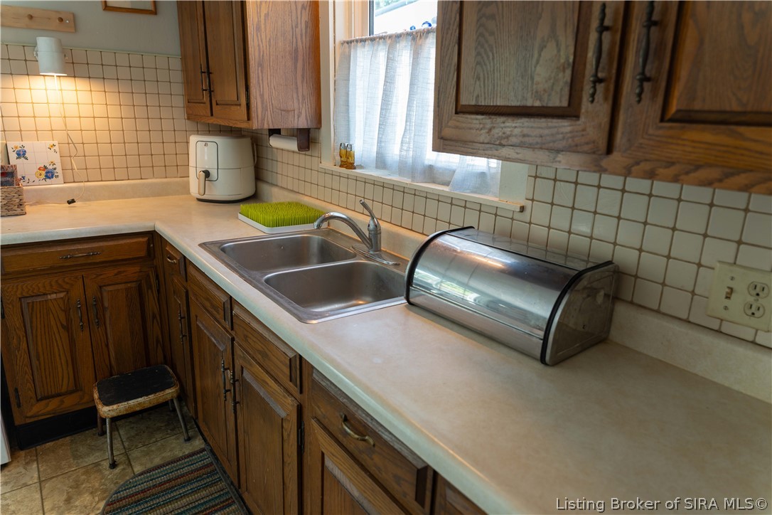 819 E Walnut Street Property Photo 51