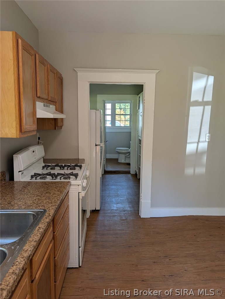 588 Se Main Street Property Photo 23