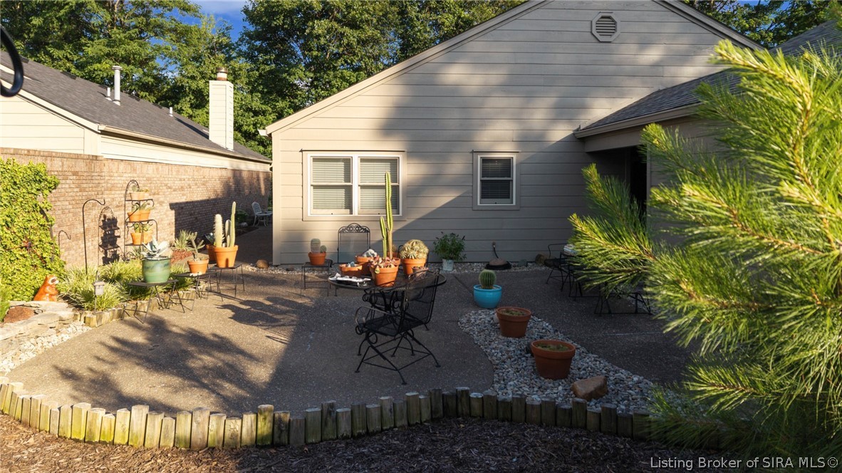 19 Abby Chase Property Photo 33