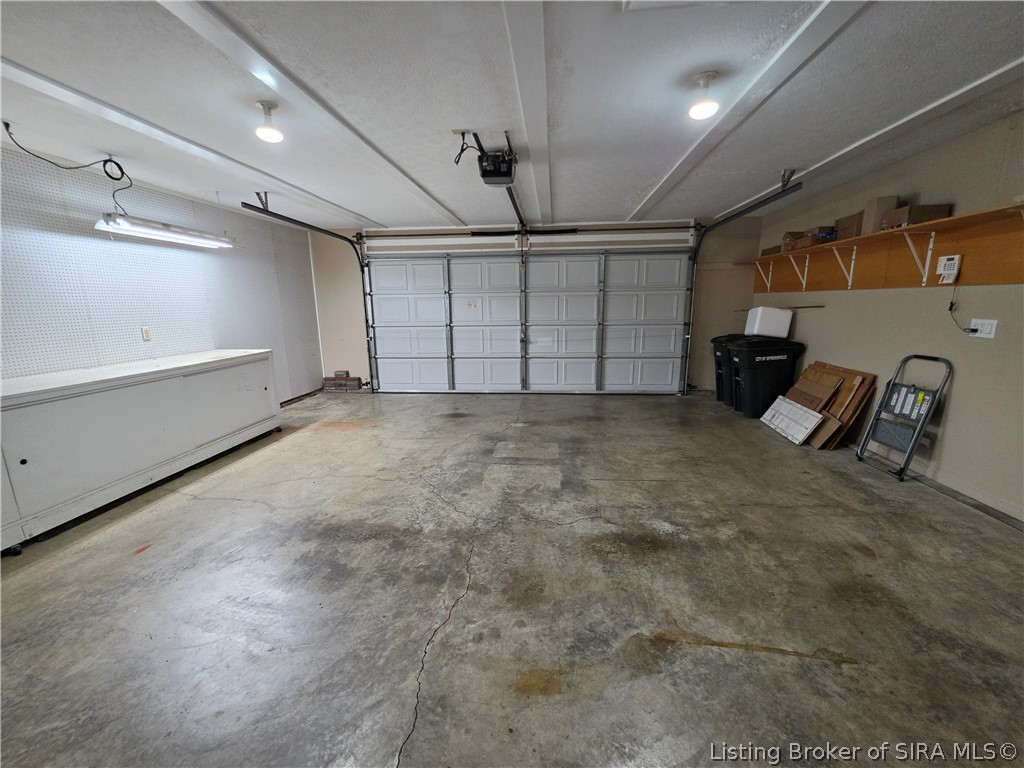 19 Abby Chase Property Photo 36