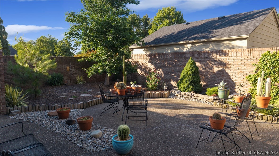 19 Abby Chase Property Photo 39