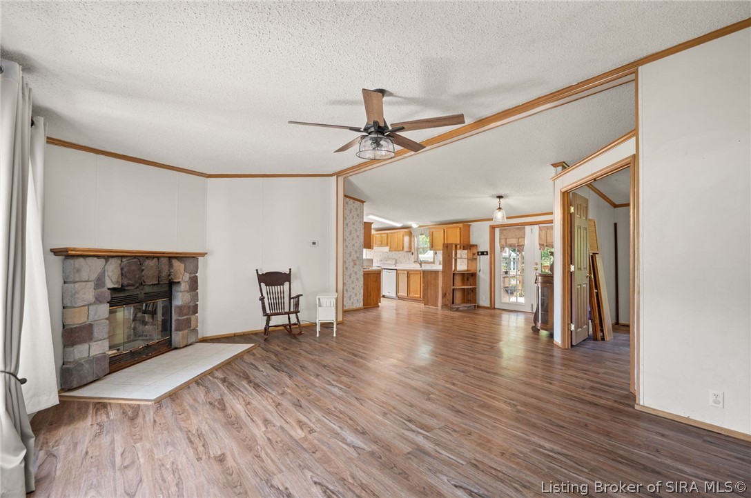 1410 E Water Street Property Photo 6