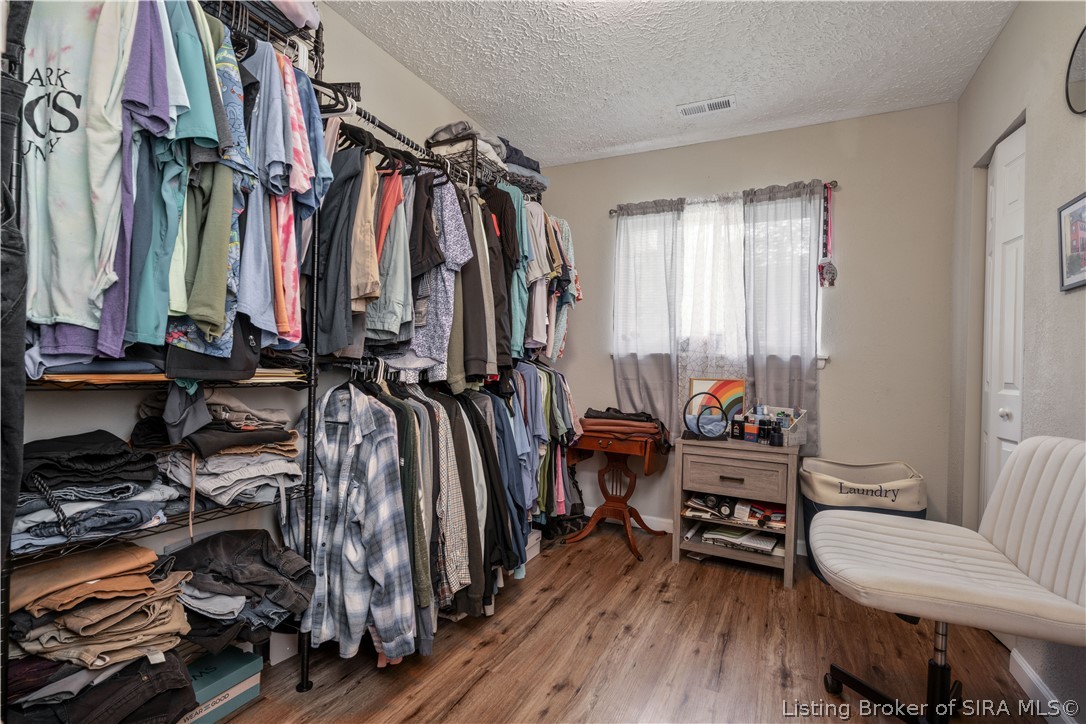 805 Foxglove Drive Property Photo 16