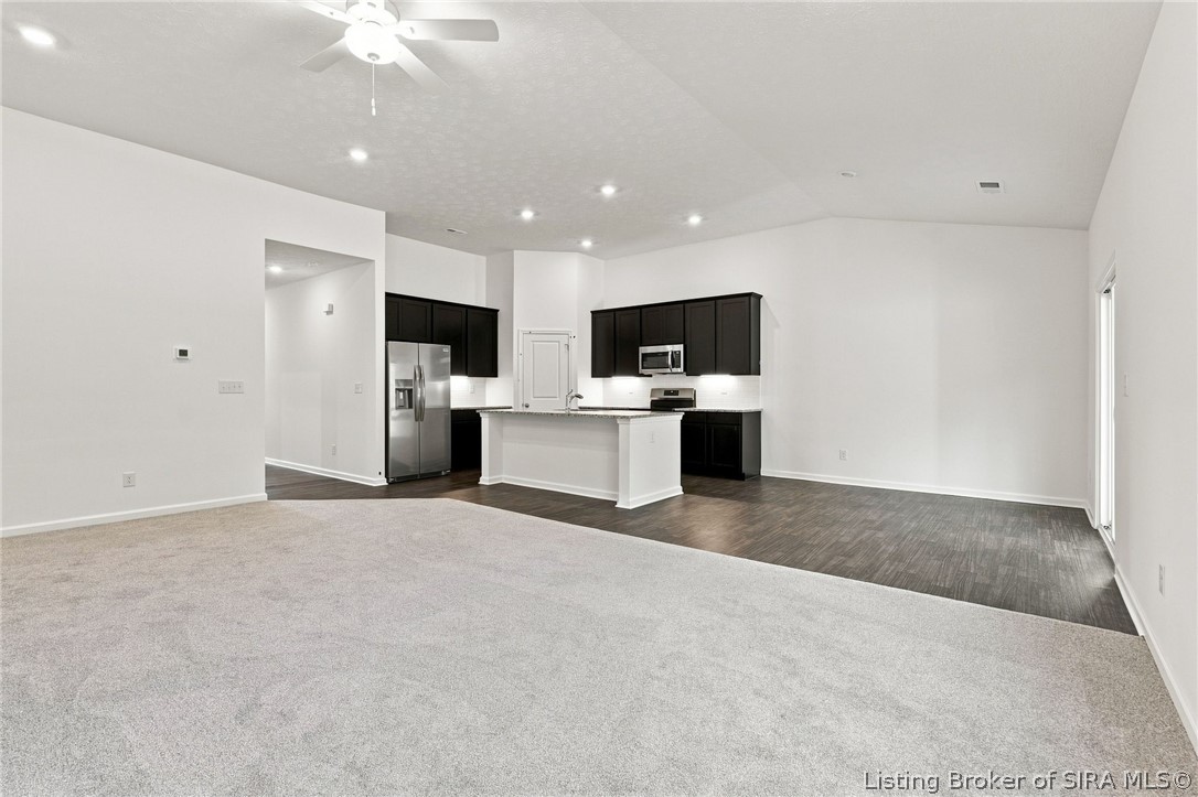 4044 Oakstone Drive Property Photo 12