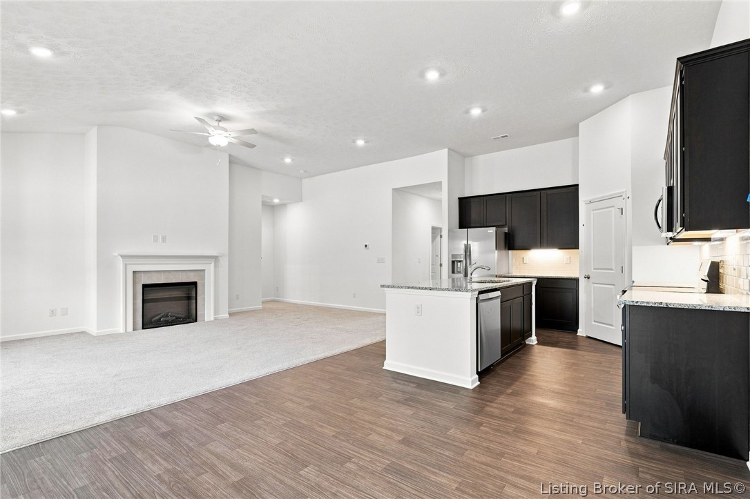 4044 Oakstone Drive Property Photo 13