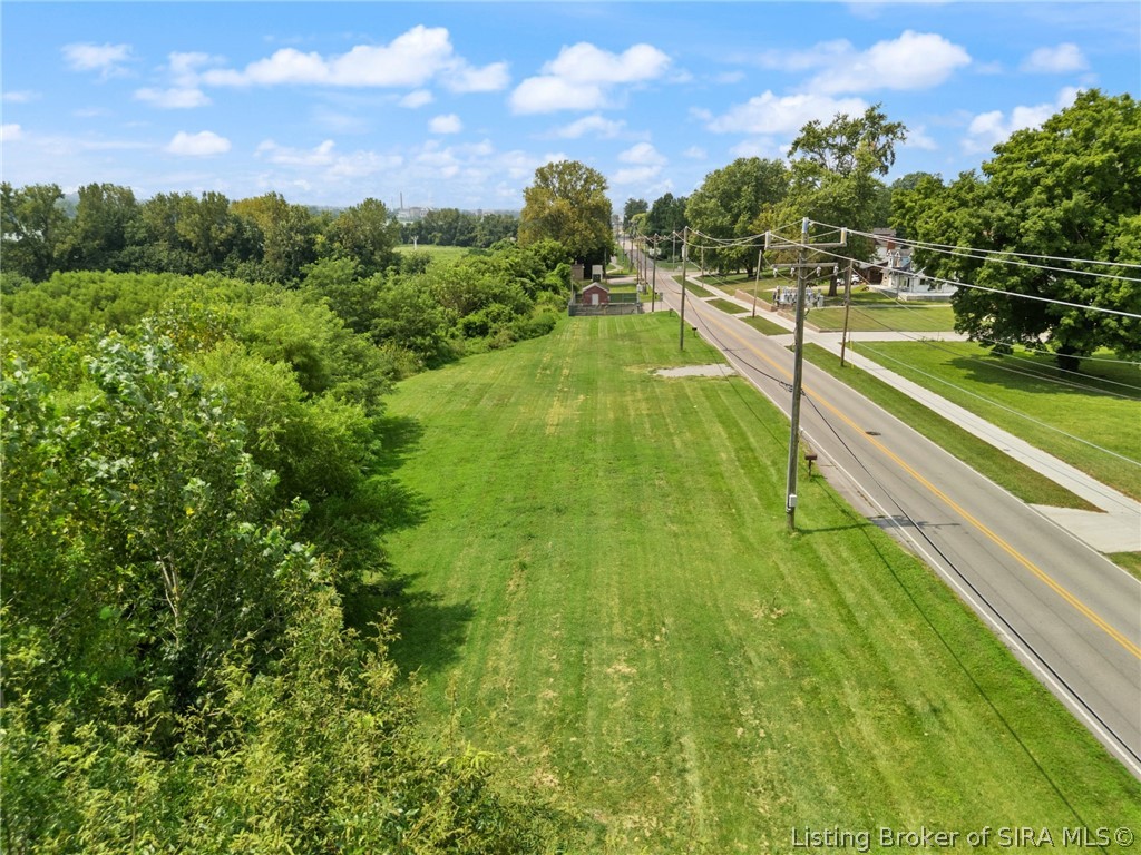 03 Utica Pike Property Photo 3
