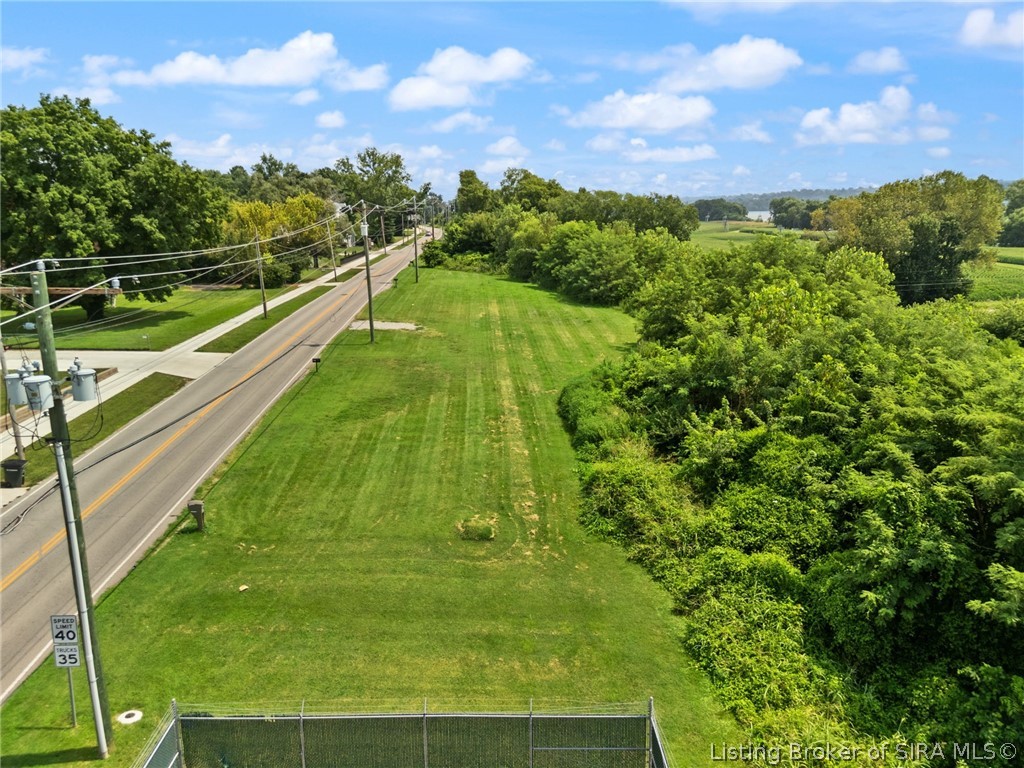 03 Utica Pike Property Photo 5
