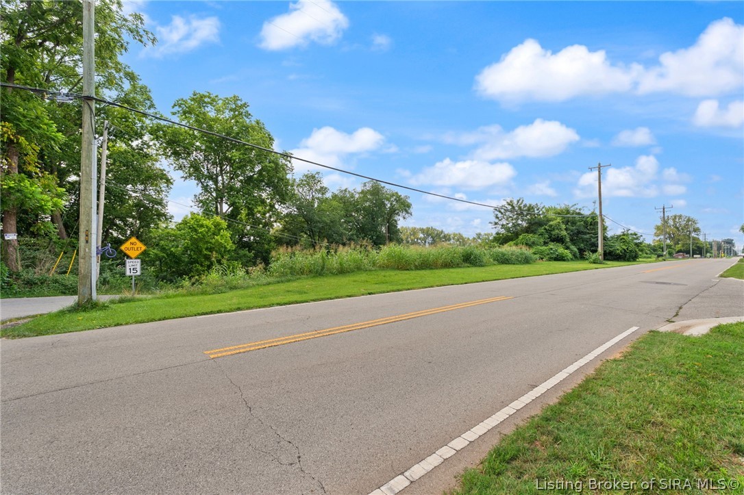 03 Utica Pike Property Photo 6