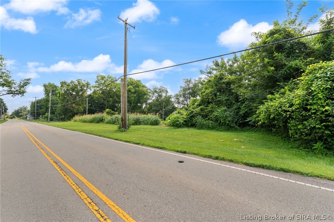 03 Utica Pike Property Photo 7