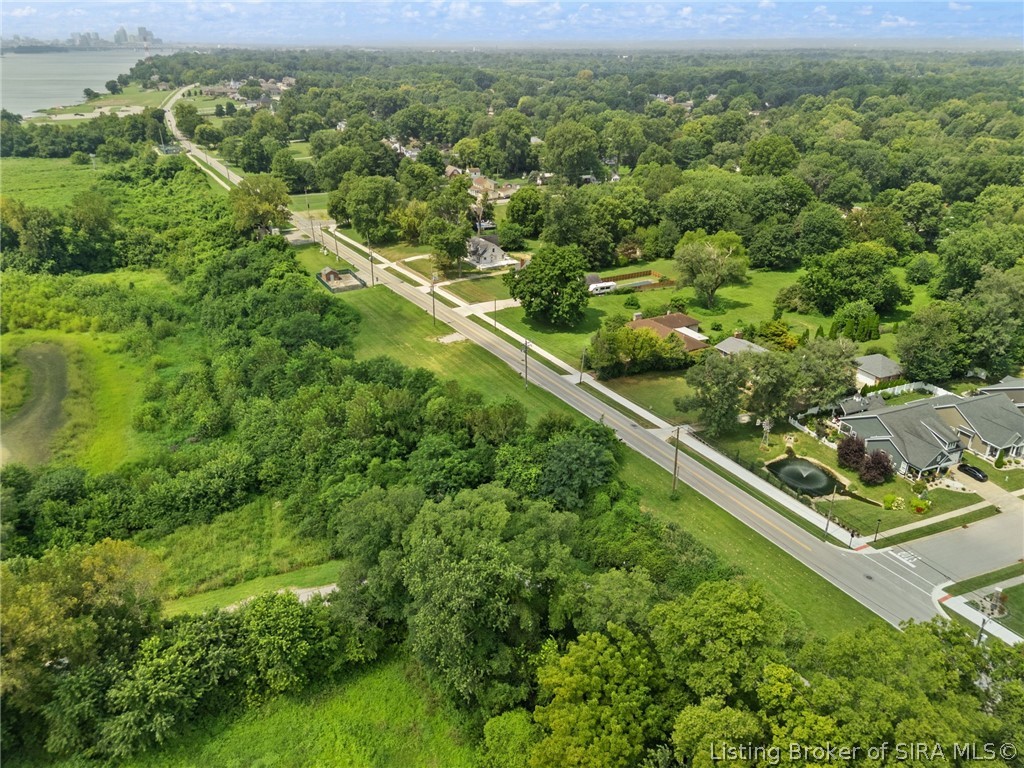 03 Utica Pike Property Photo 13