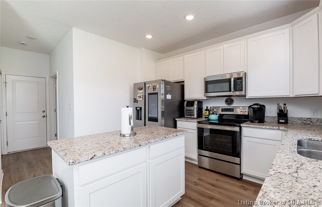 8008 Stacy Springs Boulevard Property Photo 16