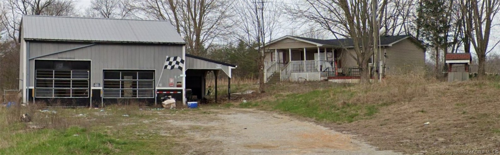 2767 S Hickory Grove Road Property Photo 4
