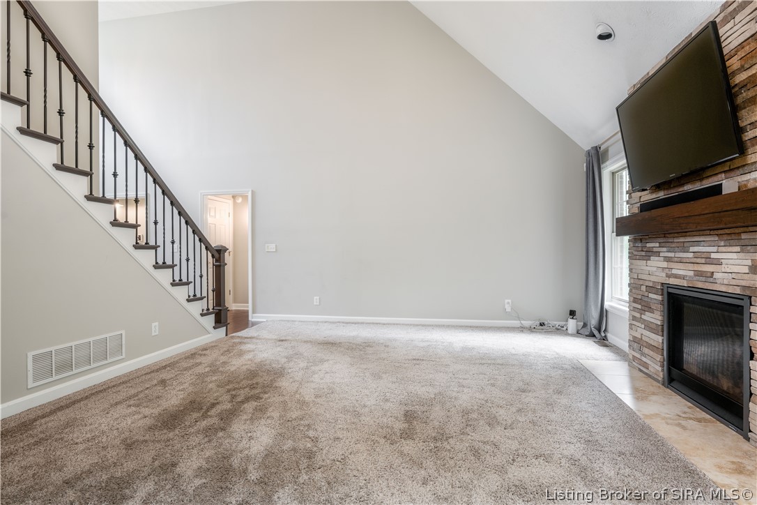 12008 Eagle Knoll Drive Property Photo 8