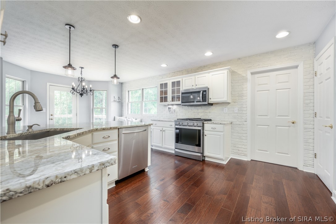 12008 Eagle Knoll Drive Property Photo 12