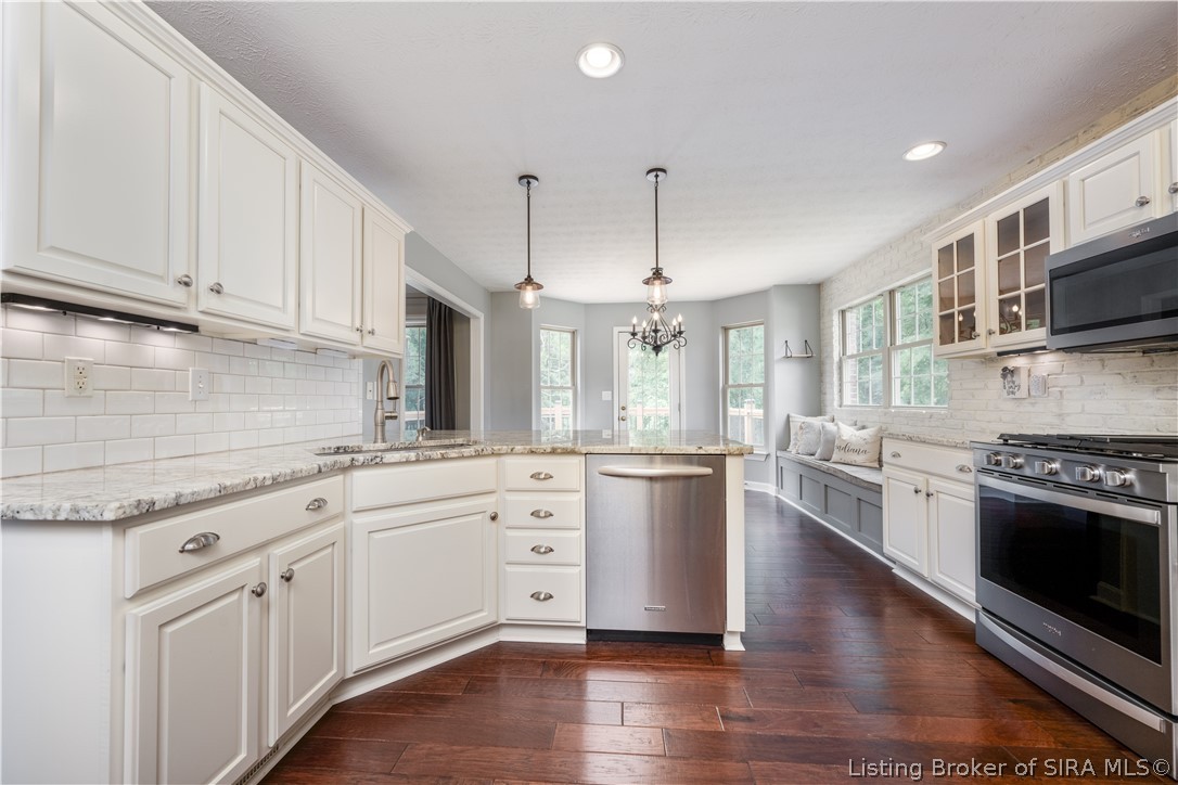12008 Eagle Knoll Drive Property Photo 13