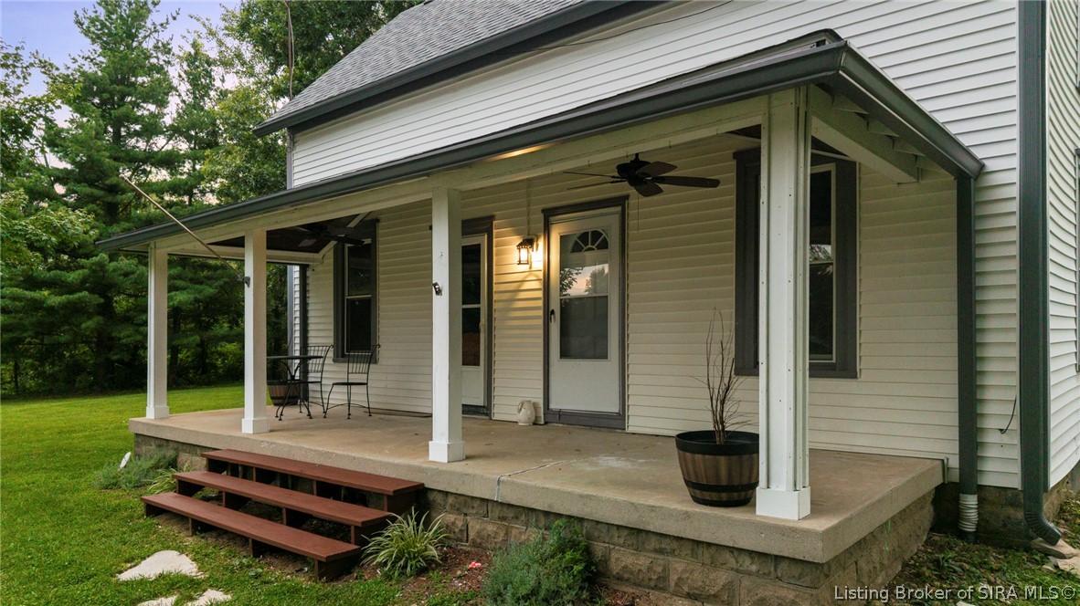 5944 E Borden Road Property Photo 3