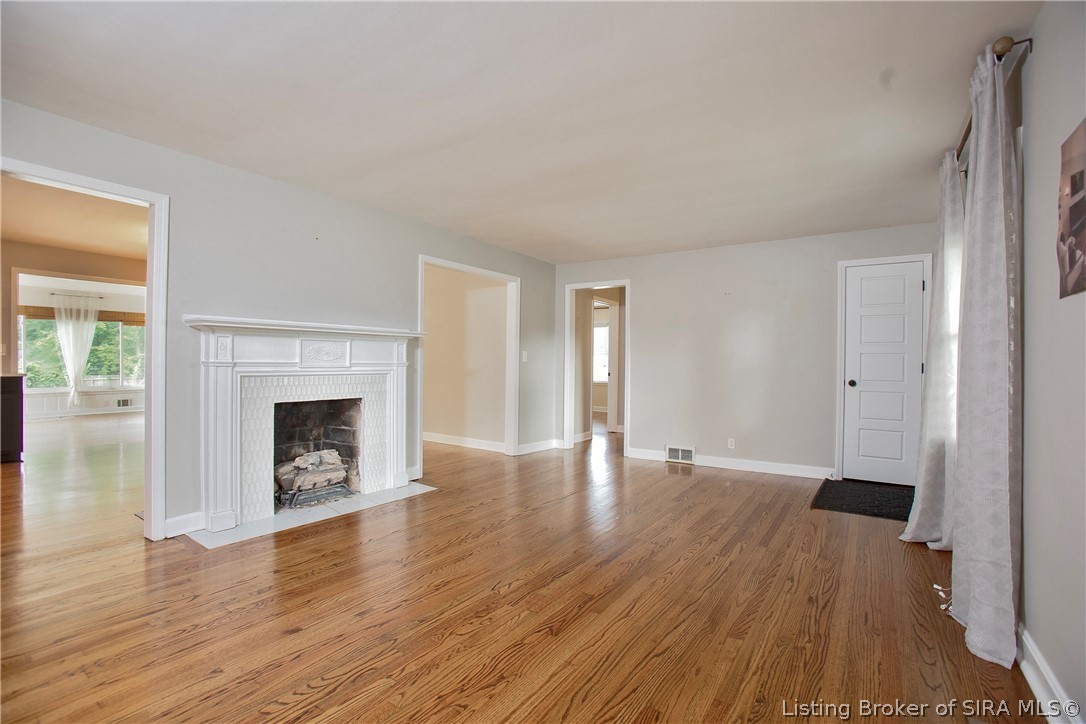 1705 Crestview Drive Property Photo 4