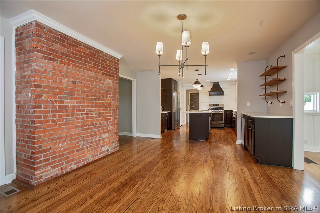 1705 Crestview Drive Property Photo 9