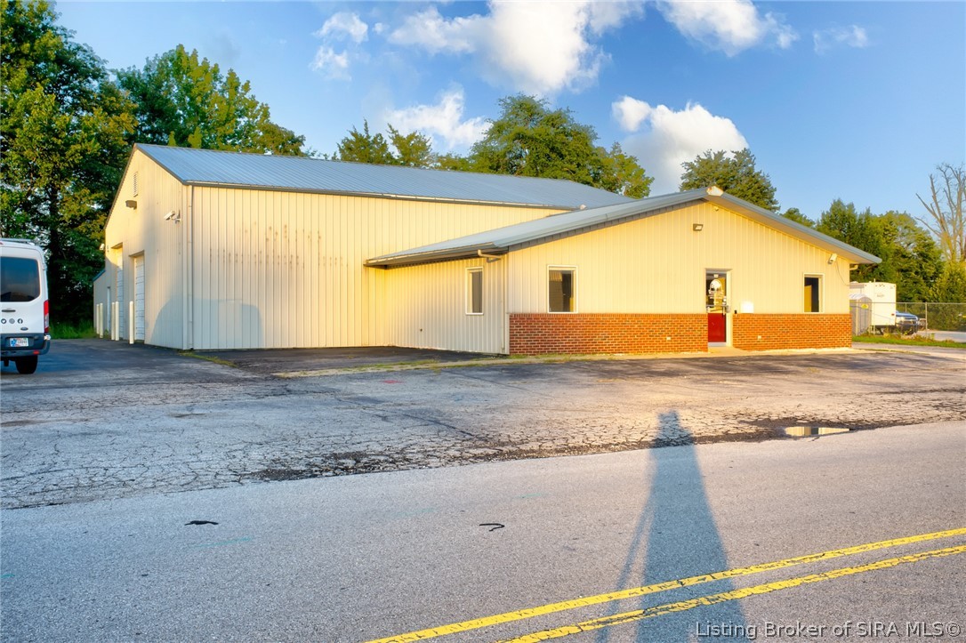 1227 Bringham Drive Property Photo 3