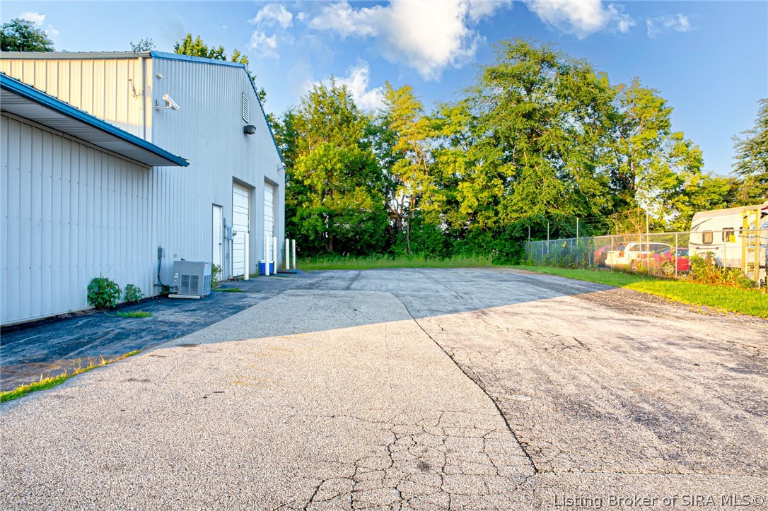 1227 Bringham Drive Property Photo 32
