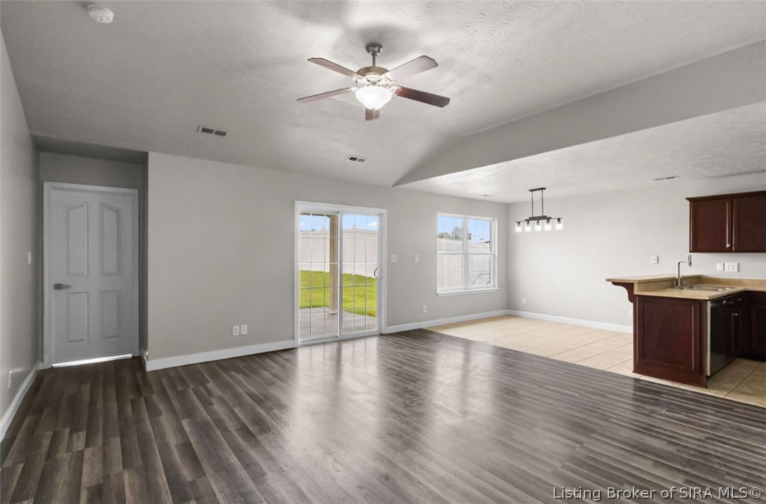 12310 Pinta Place Property Photo 7