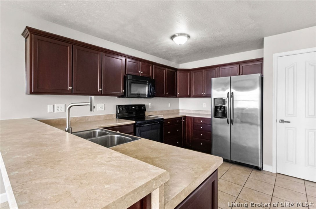 12310 Pinta Place Property Photo 10
