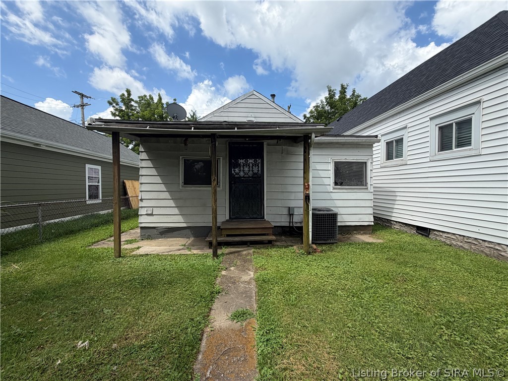 332 E 16th Street Property Photo 13