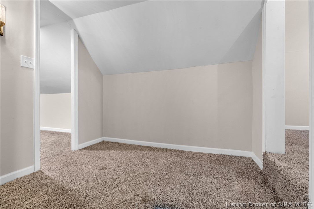 325 E 14th Street Property Photo 27