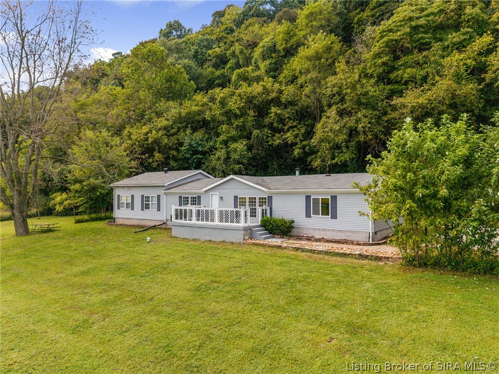 10055 Old Highway 111 Se Property Photo 1
