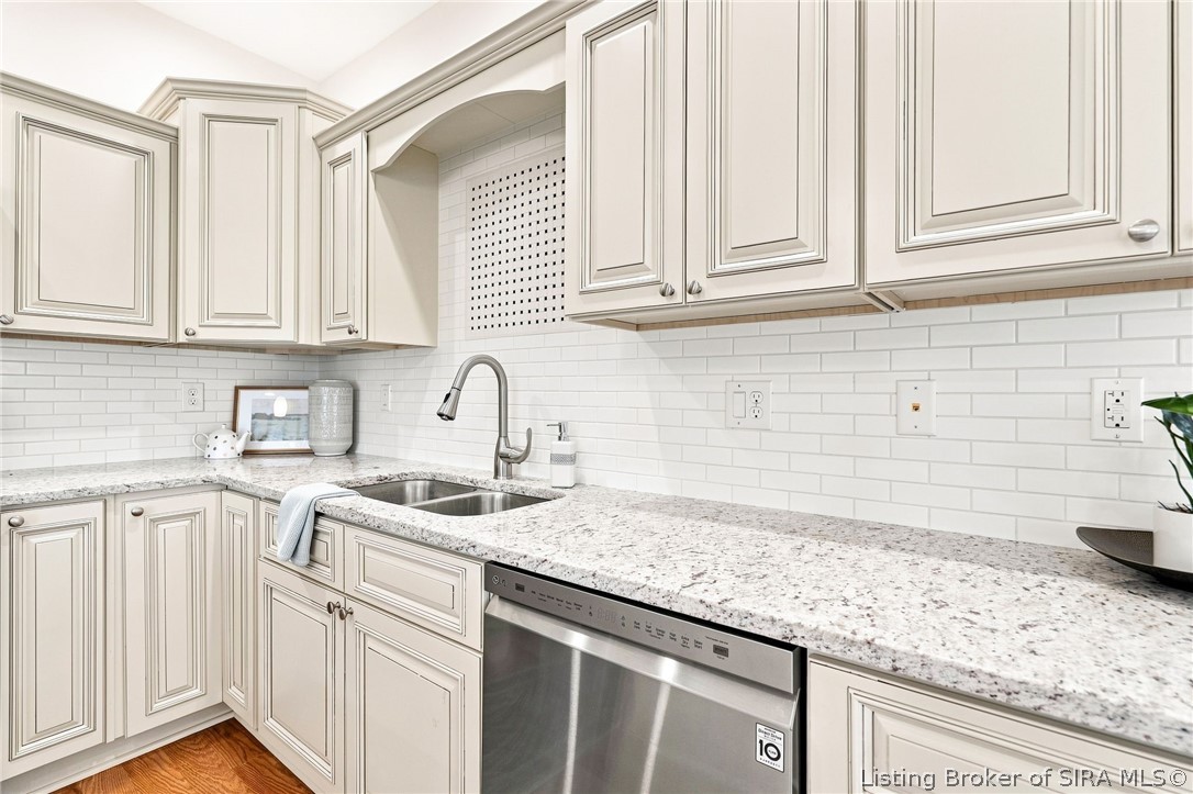 408 S Front Street Property Photo 19