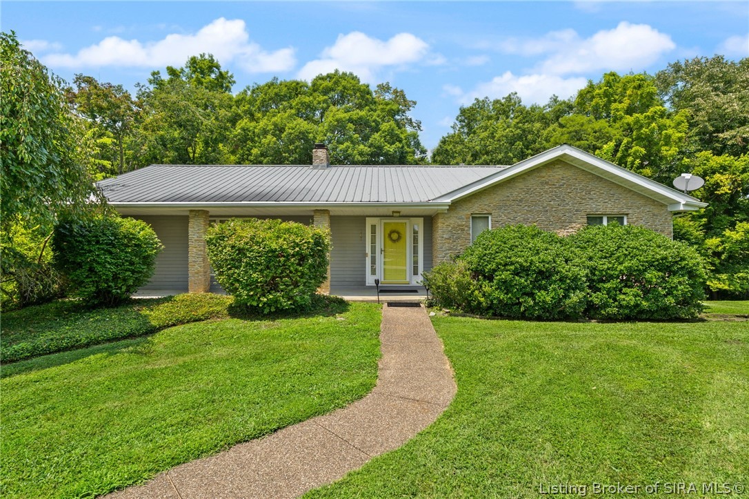367 Roosevelt Drive Property Photo 1