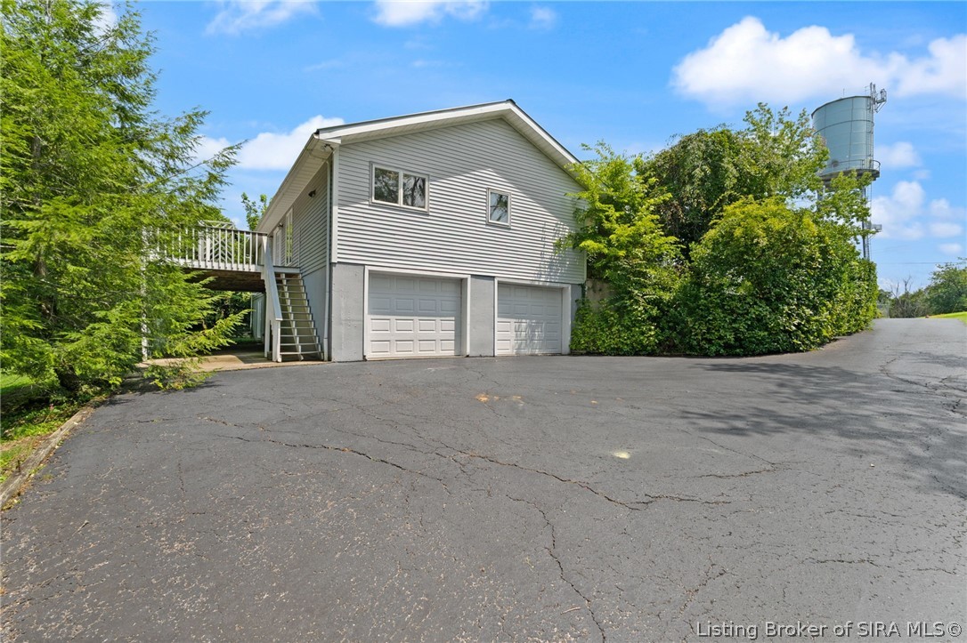 367 Roosevelt Drive Property Photo 4
