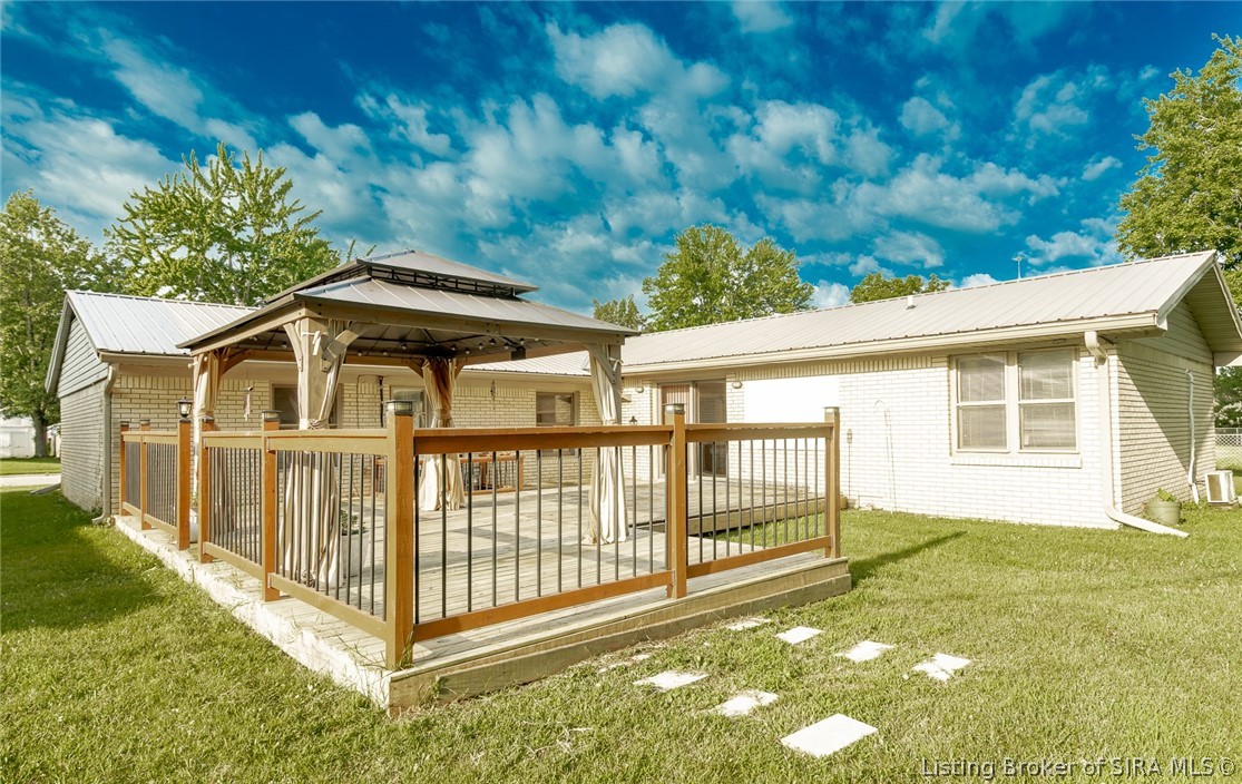406 Mouser Street Property Photo 5