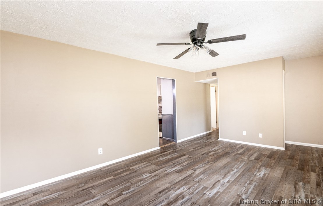 406 Mouser Street Property Photo 12