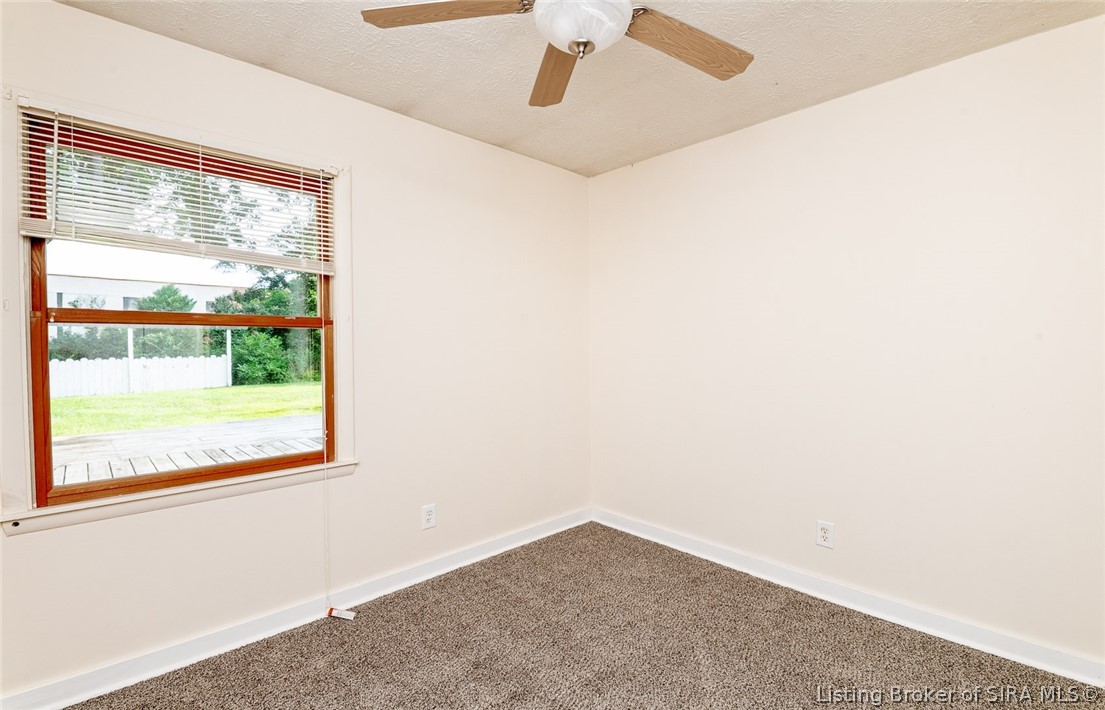 406 Mouser Street Property Photo 36